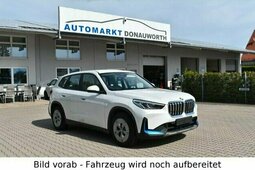 BMW iX1 30 xDrive Navi AHK LED Parkassistent... 2023