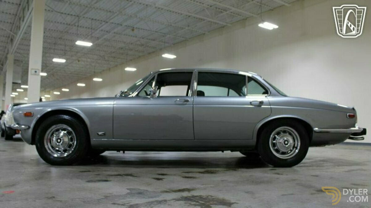 1974 Jaguar XJ12 S2, foto 3