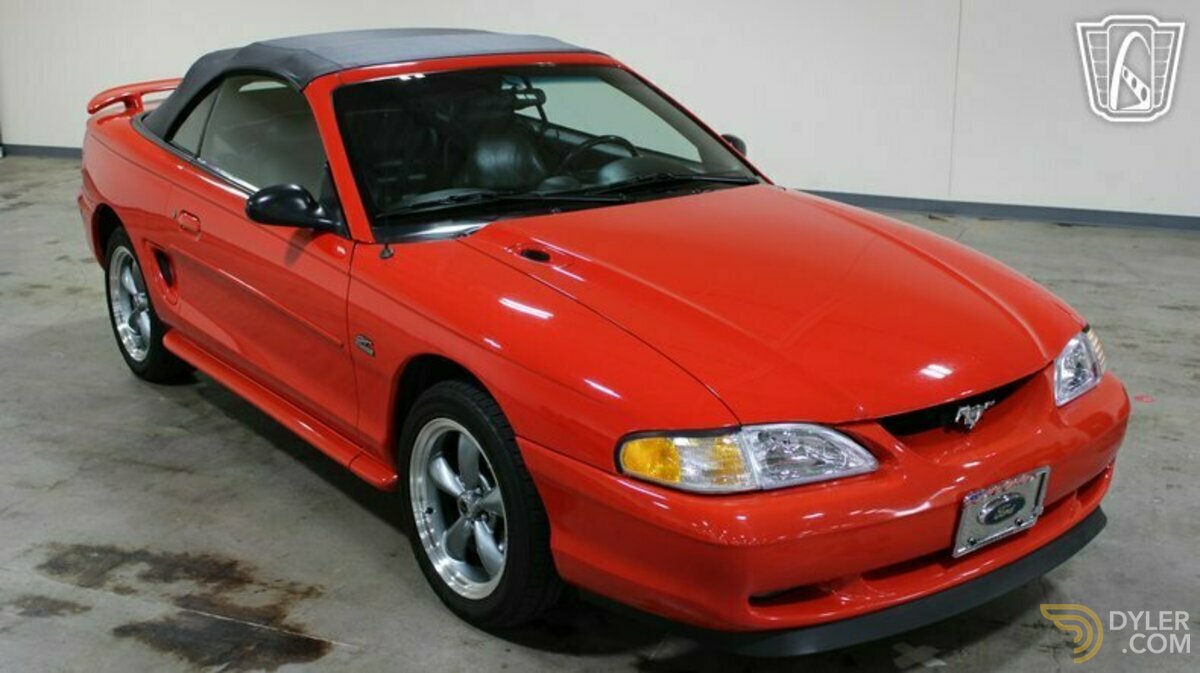 1994 Ford Mustang GT, foto 1