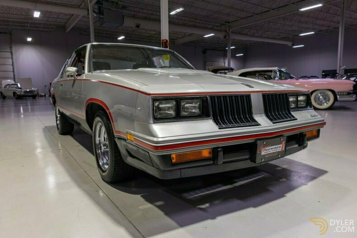 1984 Oldsmobile Cutlass, foto 1