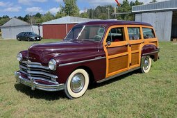 Plymouth Woodie 1949 Burgundy