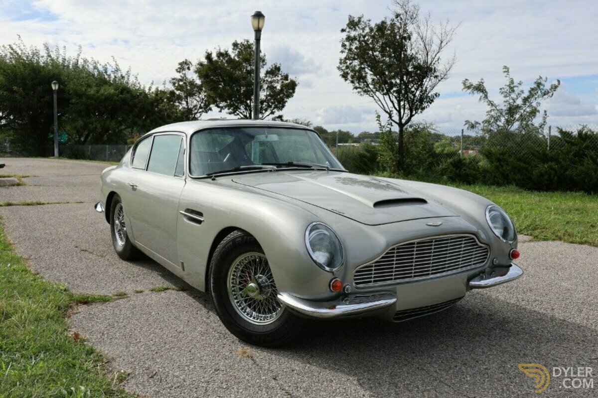 1967 Aston Martin DB6, foto 1