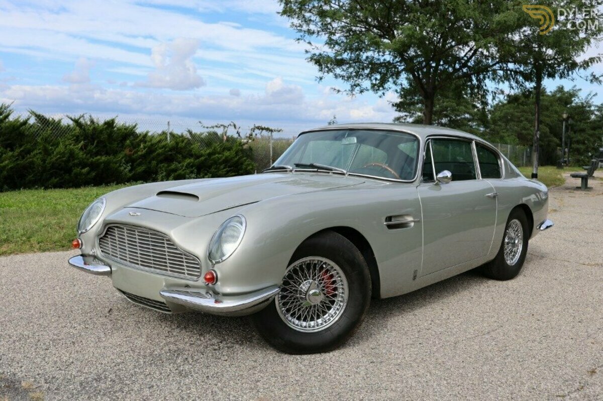 1967 Aston Martin DB6, foto 2
