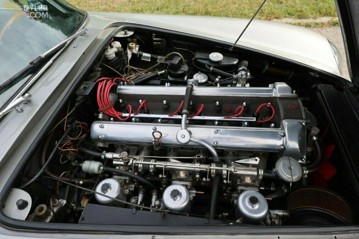 1967 Aston Martin DB6, foto 10