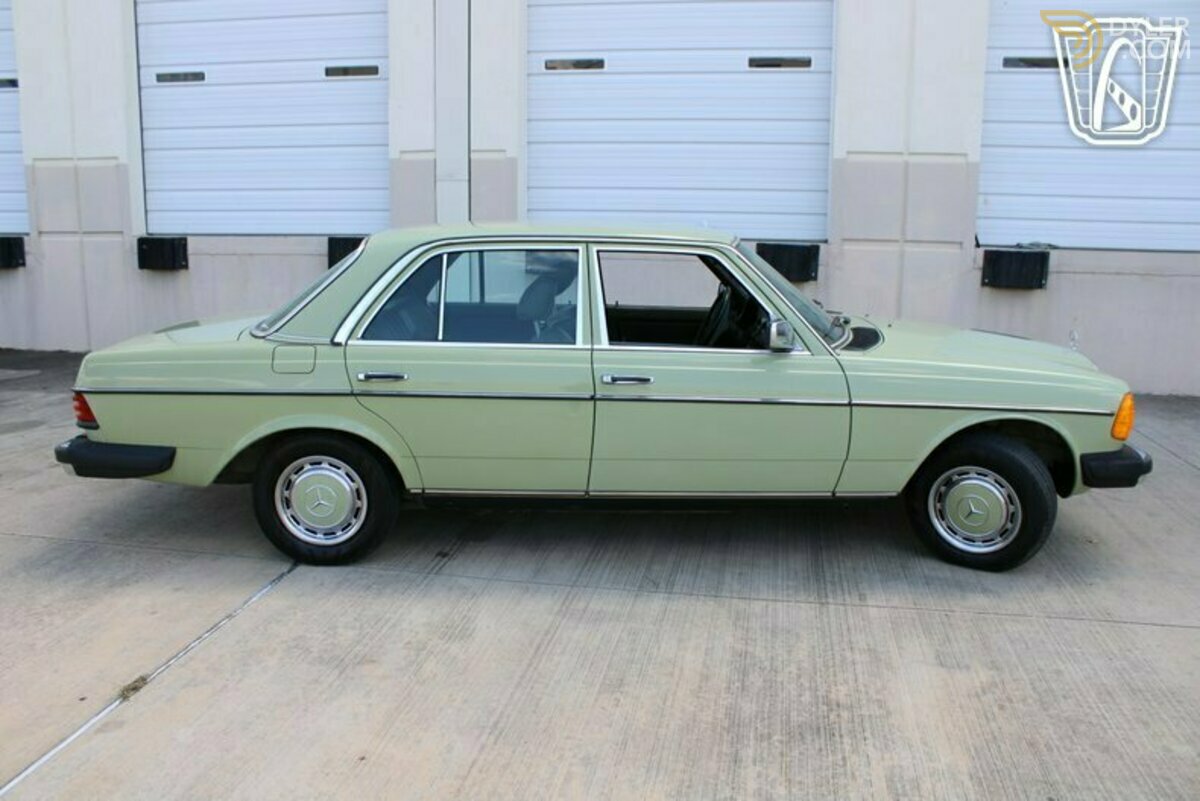 1977 Mercedes-Benz 240D, foto 4