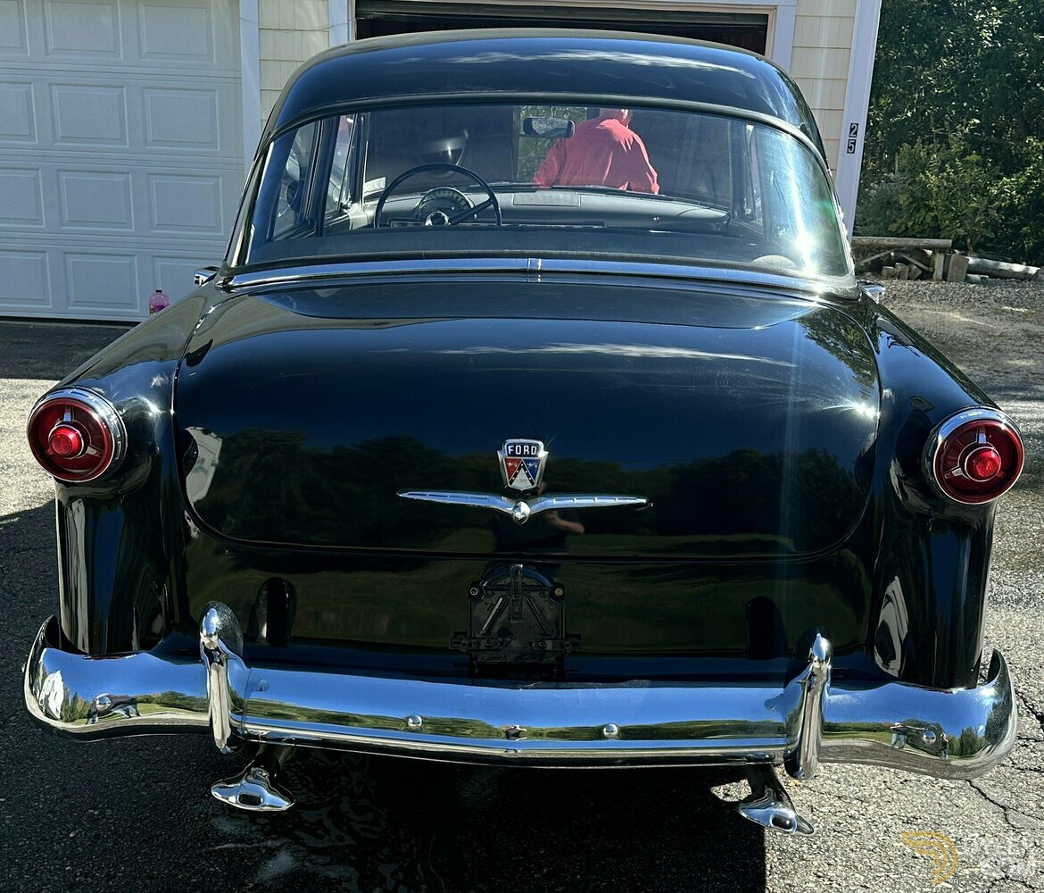 1954 Ford Mainline 4 door 239 V-8, foto 4