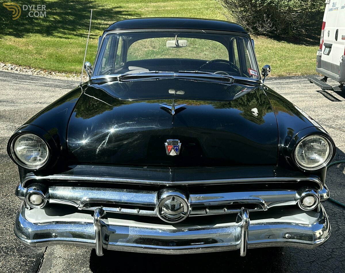 1954 Ford Mainline 4 door 239 V-8, foto 3