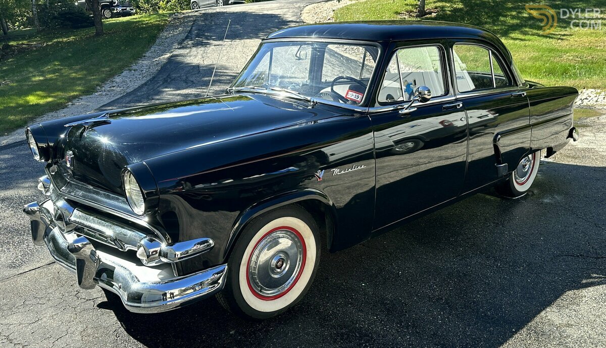 1954 Ford Mainline 4 door 239 V-8, foto 1
