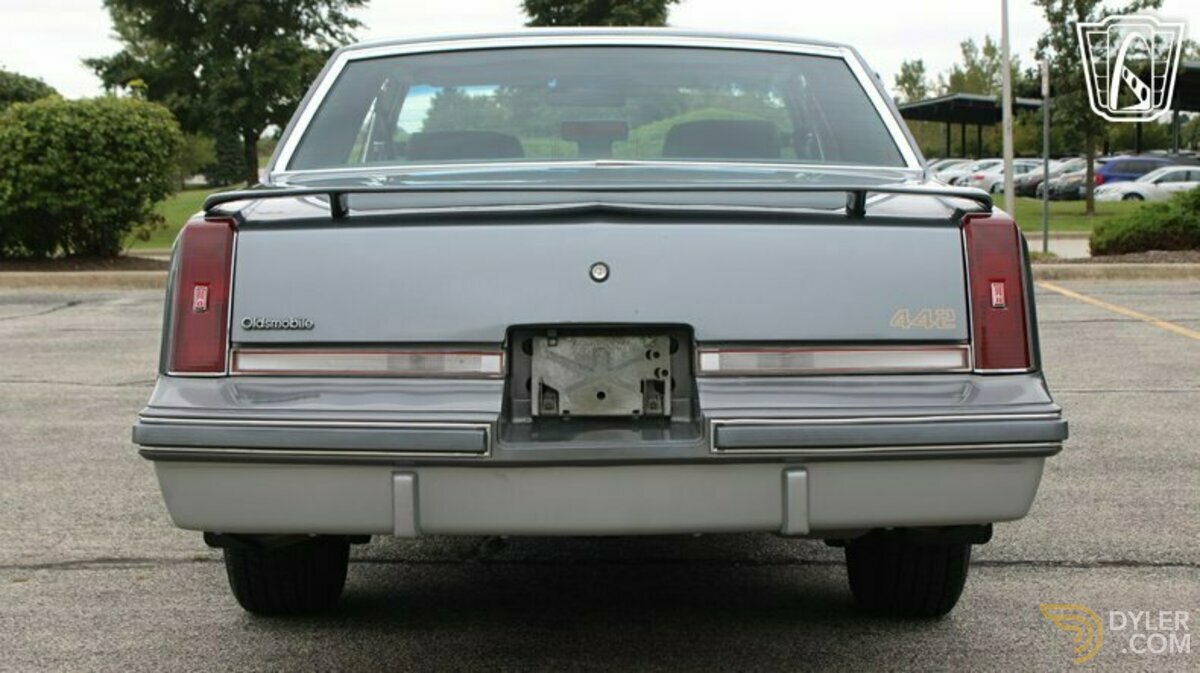 1986 Oldsmobile 4-4-2 Salon 442, foto 6