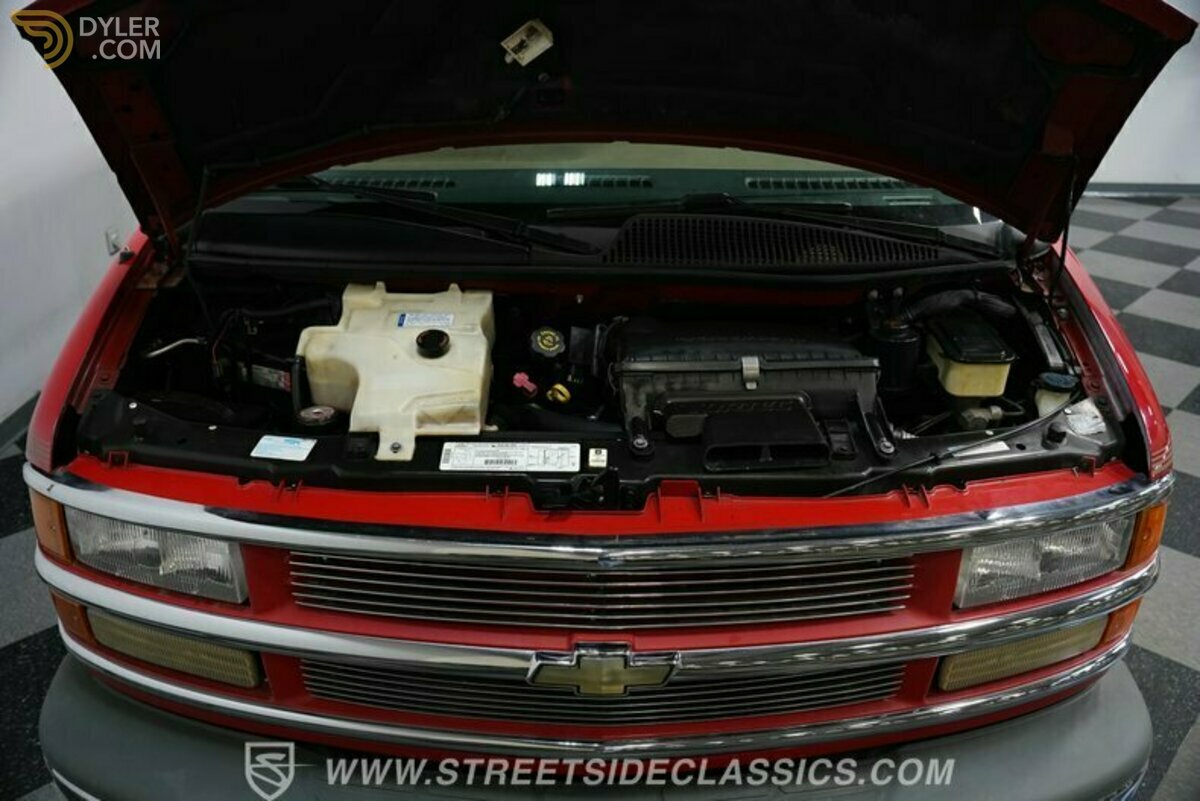 1996 Chevrolet Express Mark III Conversion Van, foto 3