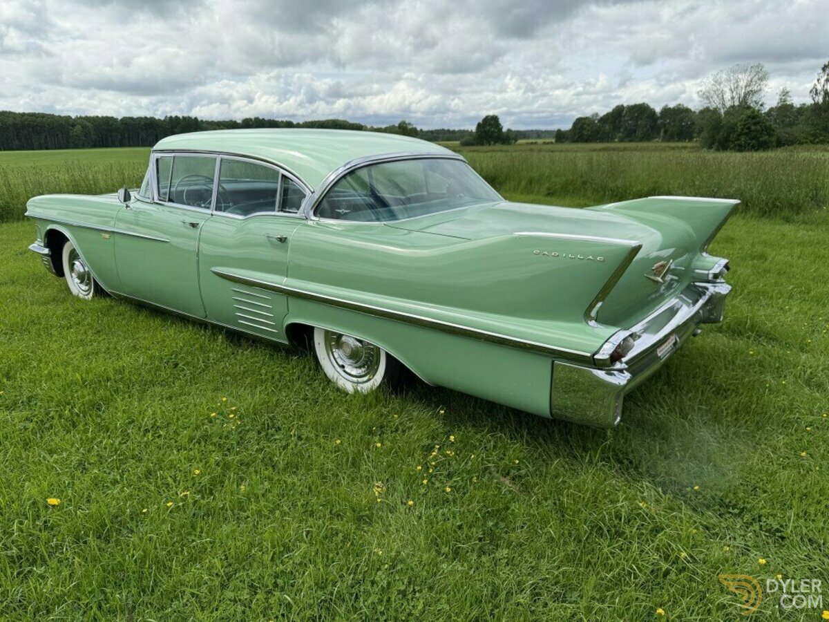 1958 Cadillac DeVille 4 Door Hardtop. PS. PB., foto 3