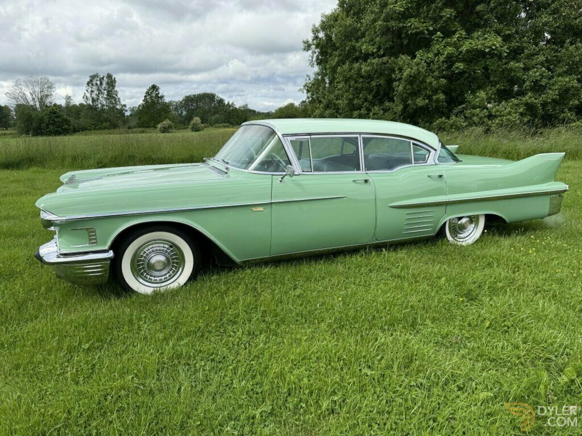 1958 Cadillac DeVille 4 Door Hardtop. PS. PB., foto 2
