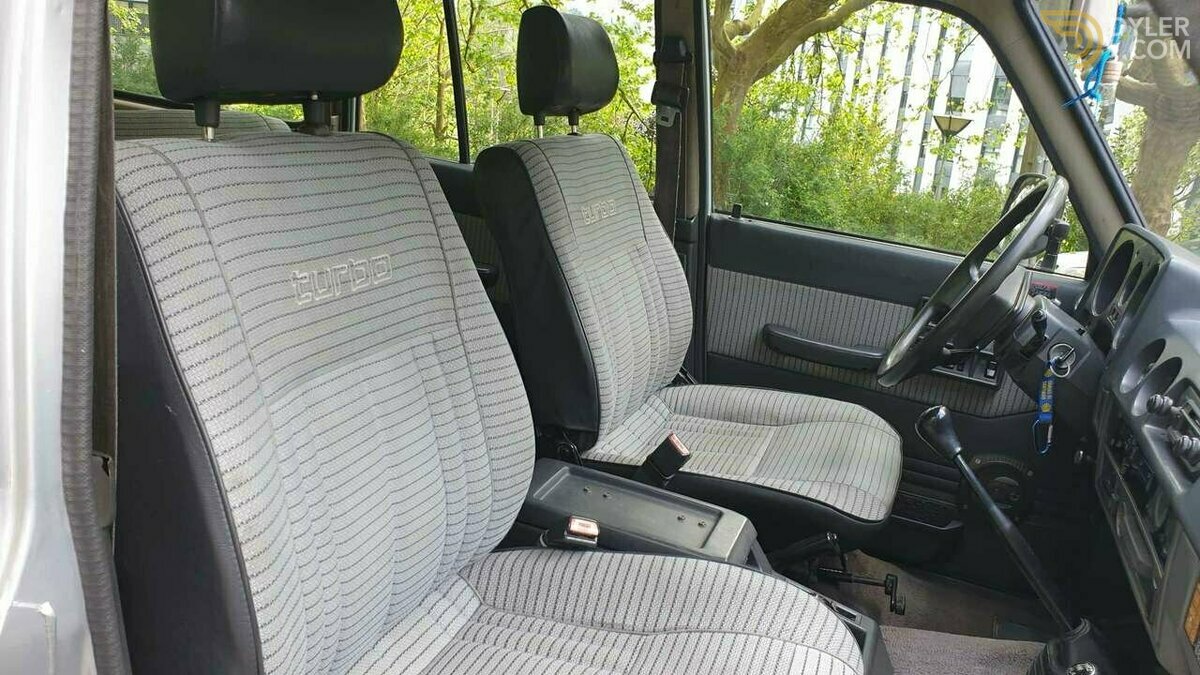 1990 Toyota Land Cruiser S Wagon T HJ61, foto 5
