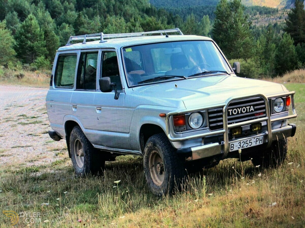 1990 Toyota Land Cruiser S Wagon T HJ61, foto 1