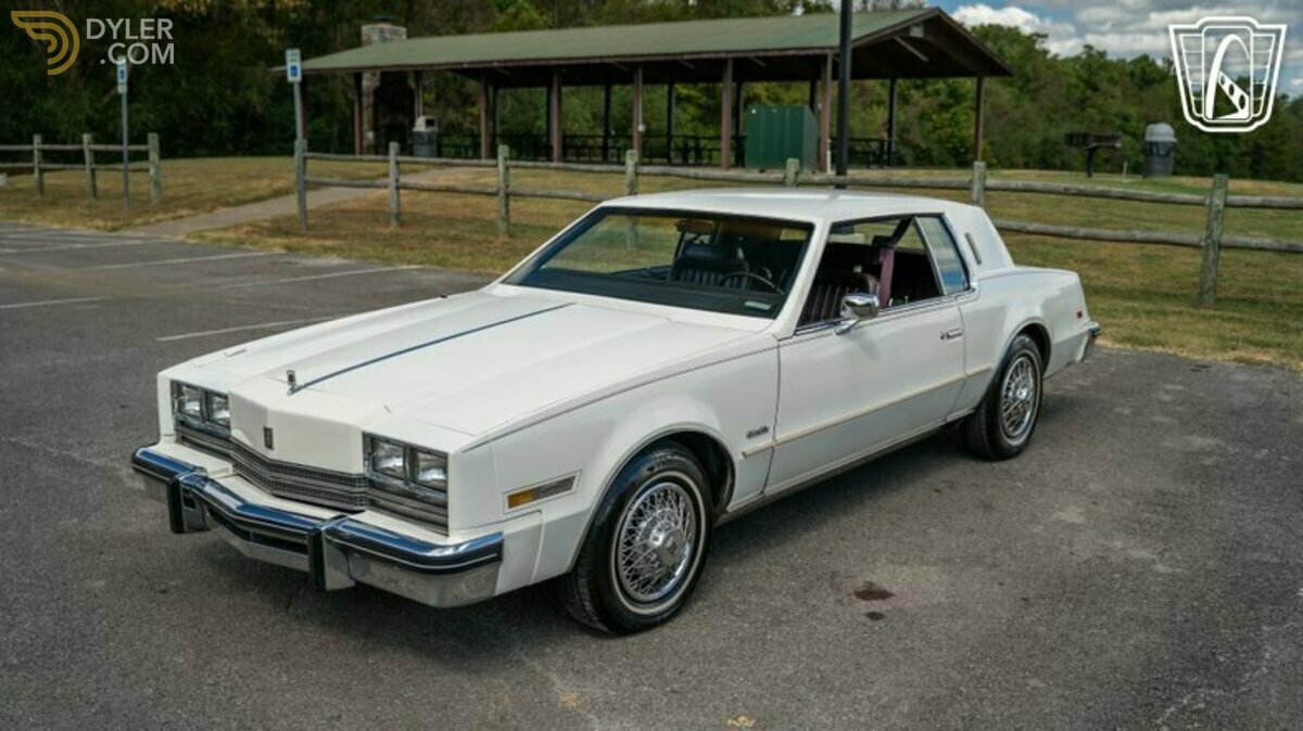 1985 Oldsmobile Toronado Brougham, foto 1