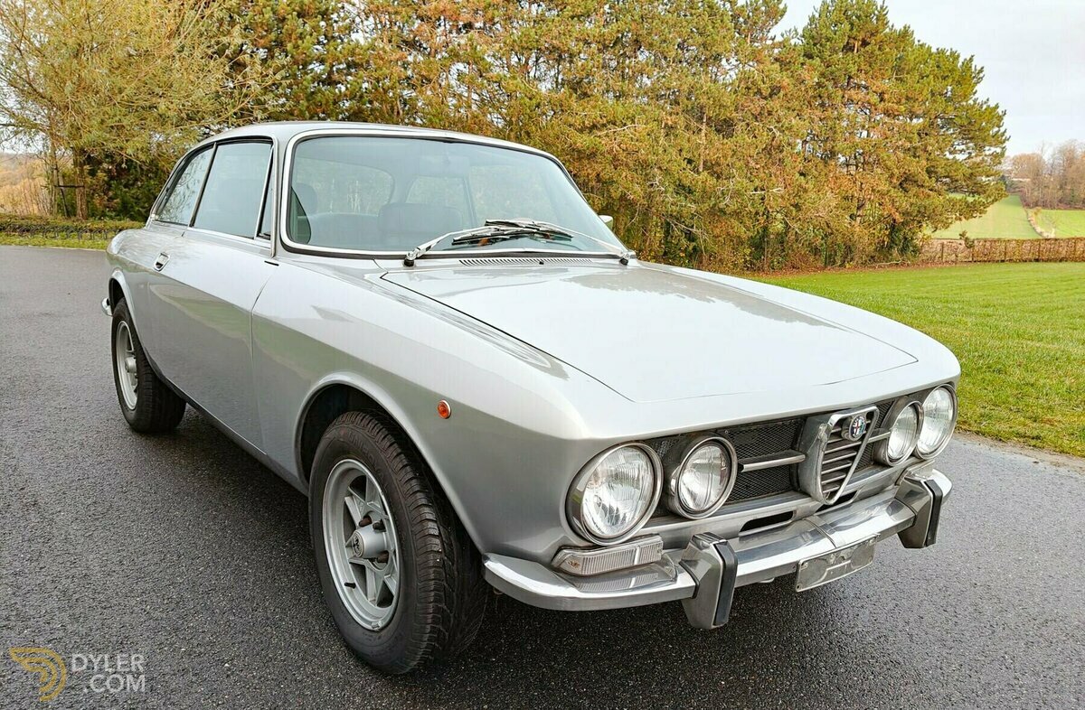 1973 Alfa Romeo Giulia GT 2000 Veloce, foto 2