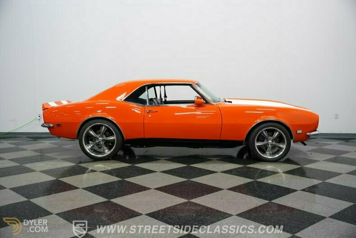1968 Chevrolet Camaro RS Tribute Restomod, foto 12