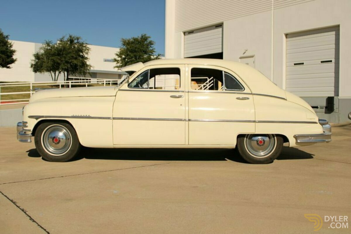 1949 Packard Standard Eight Sedan, foto 6