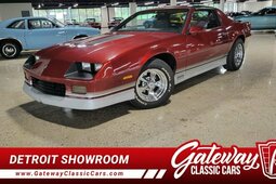 Chevrolet Camaro Z28 Coupe 1986 Burdeos