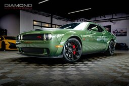Dodge Challenger Coupe 2020 Green