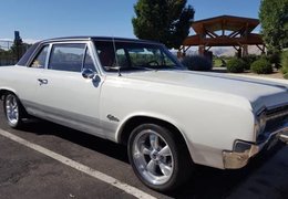 Oldsmobile Cutlass Coupe 1965 White Oldsmobile Cutlass Coupe 1965 White Car for Sale. 437324