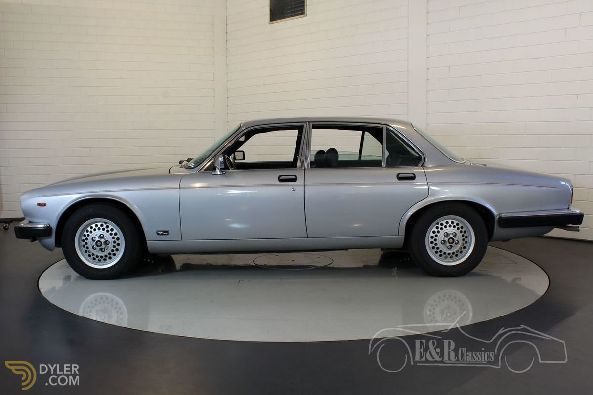 Classic 1982 Jaguar XJ6 Manual Transmission for Sale Dyler