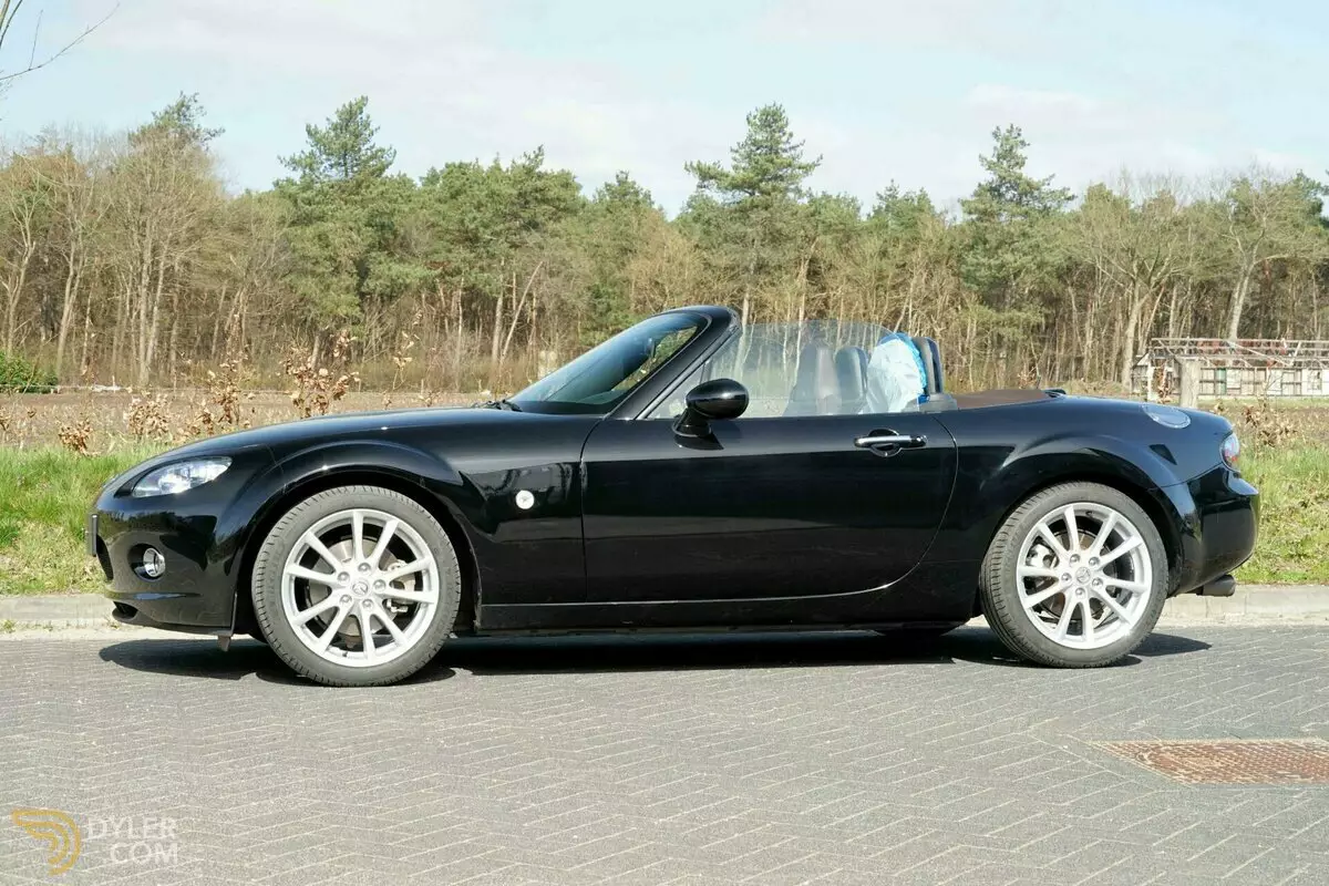 2009 Mazda MX-5 NISEKO For Sale. Price 16 950 EUR - Dyler