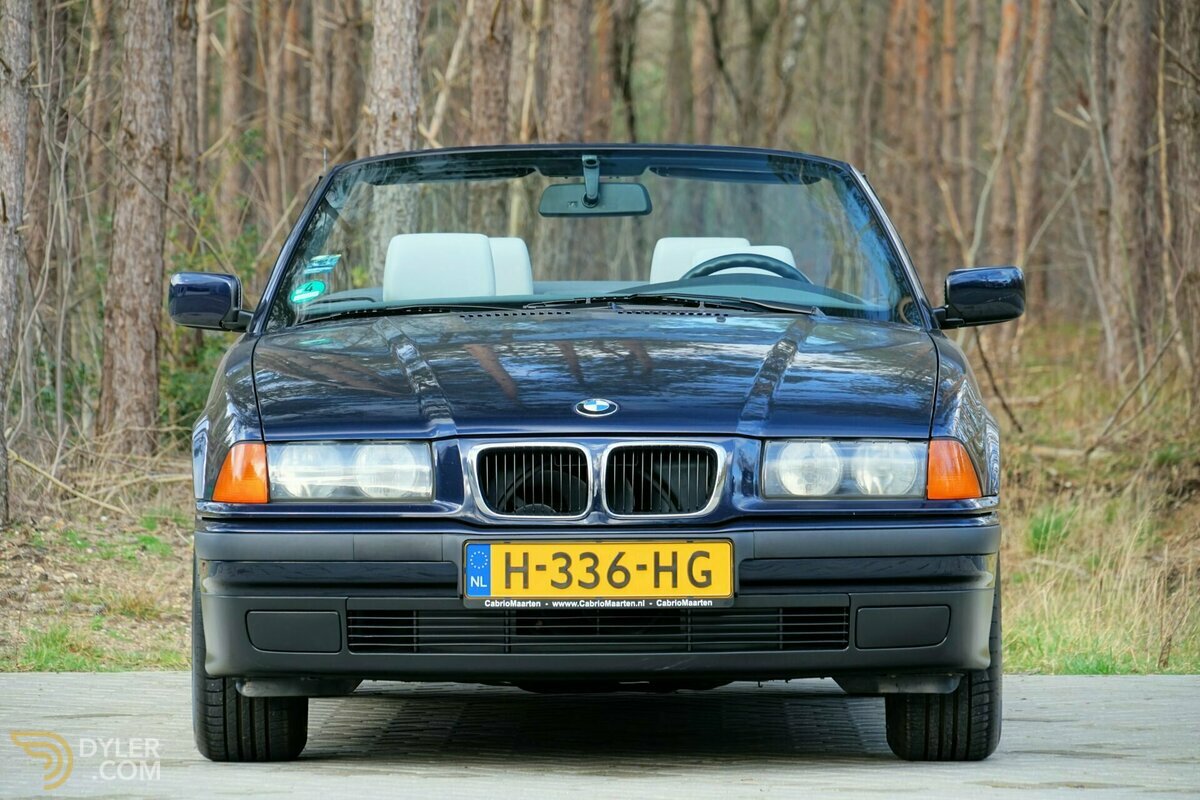 2000 BMW 320i, foto 2