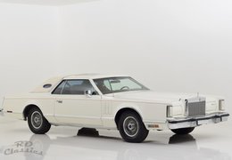 Lincoln Continental Mark V 2D Hardtop Coupe 1979 White 1979 Lincoln Continental Mark V 2D Hardtop Coupe Car for Sale. 389773