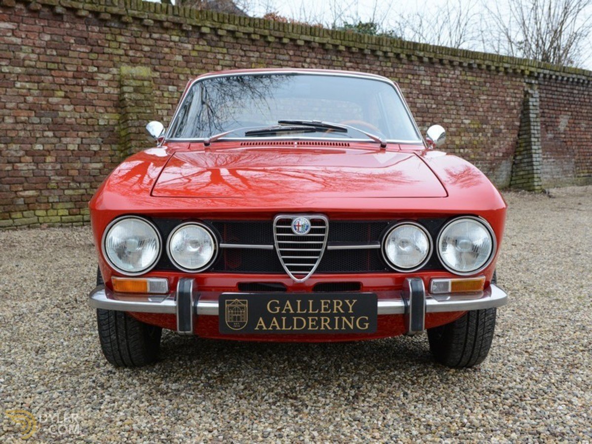 Classic 1970 Alfa Romeo 1750 GTV Bertone series 2 for Sale Dyler