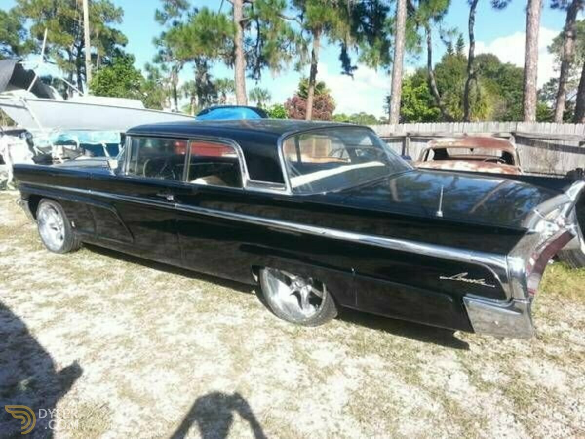 1960 Lincoln Premiere, foto 2