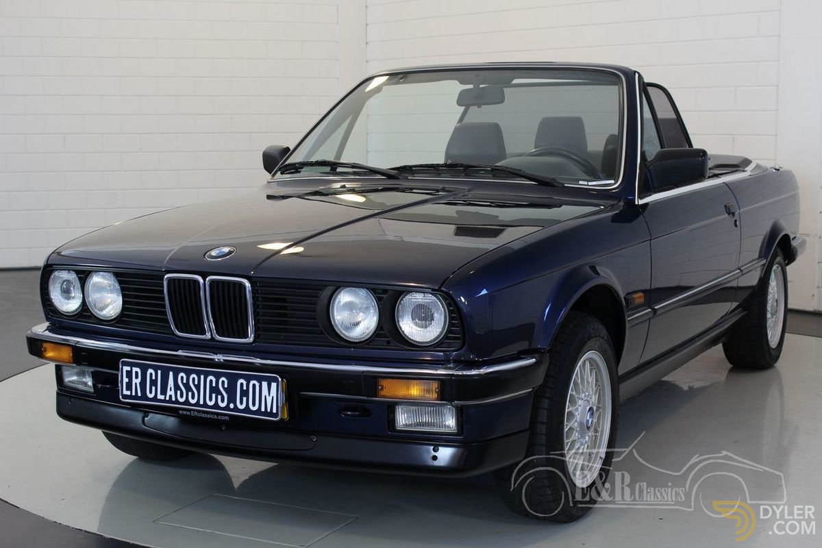Classic 1988 BMW 320i E30 cabrio Royalblau for Sale - Dyler