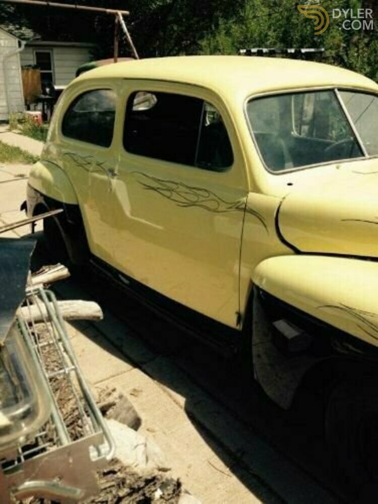 1947 Ford Tudor Sedan, foto 2