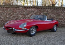 Jaguar E-Type Flat Floor 3.8 Deries 1 Cabriolet / Roadster 1962 Red Jaguar E-Type Flat Floor 3.8 Deries 1 Cabriolet / Roadster 1962 Red Car for Sale. 394789