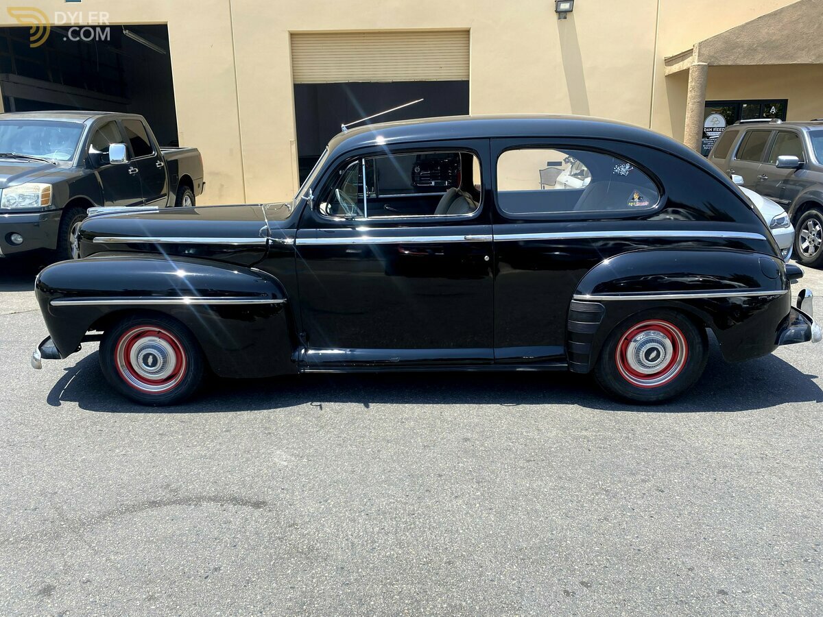 1947 Ford Super Deluxe V8, foto 2