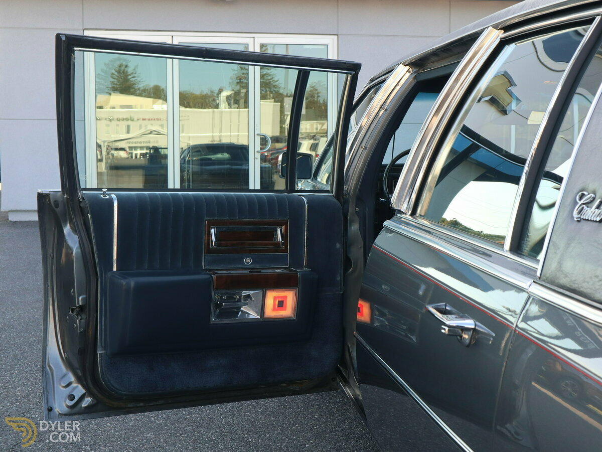1988 Cadillac Brougham Base, foto 11