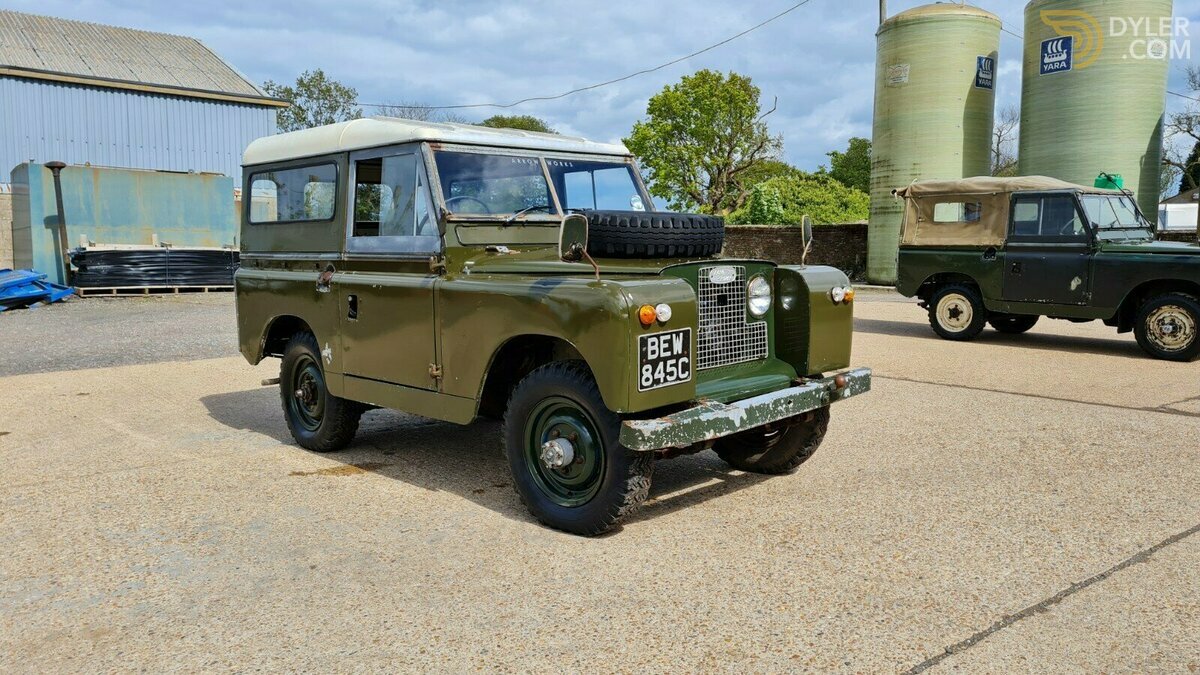 Land Rover Series II - 88 - Matt Gray - 1962 - Custom by Hedonic