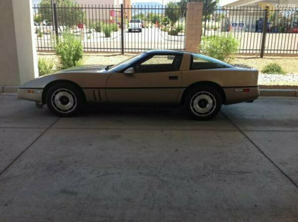 1985 Chevrolet Corvette, foto 2