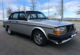 Volvo 240 Turbo (244 SERIES) Sedan / Saloon 1982 Grey Volvo 240 Turbo (244 SERIES) Sedan / Saloon 1982 Grey Car for Sale. 297725