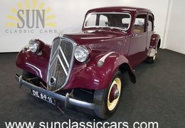 Citroen Traction Avant Sedan / Saloon 1955 Burgundy Citroen Traction Avant 1955 Burgundy red Car for Sale. 341113