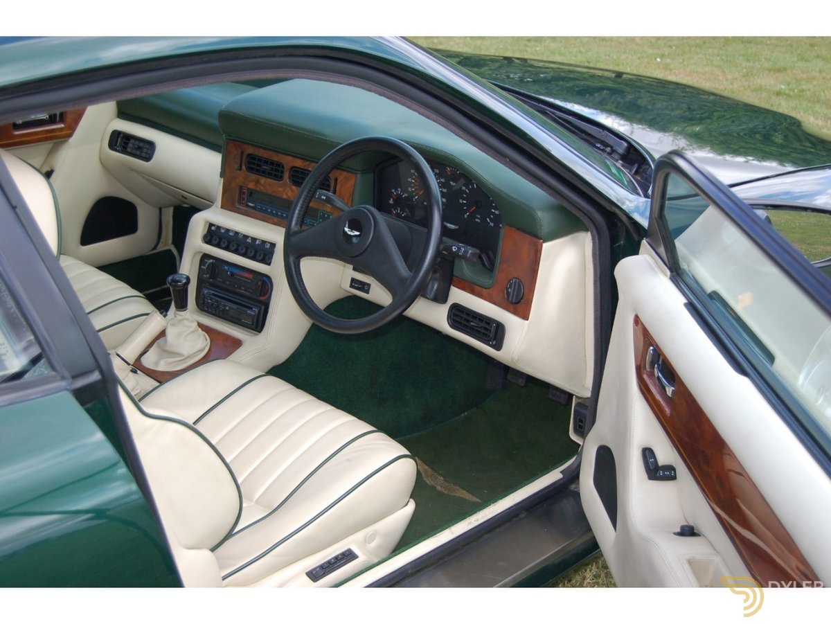 1990 Aston Martin Virage, foto 12