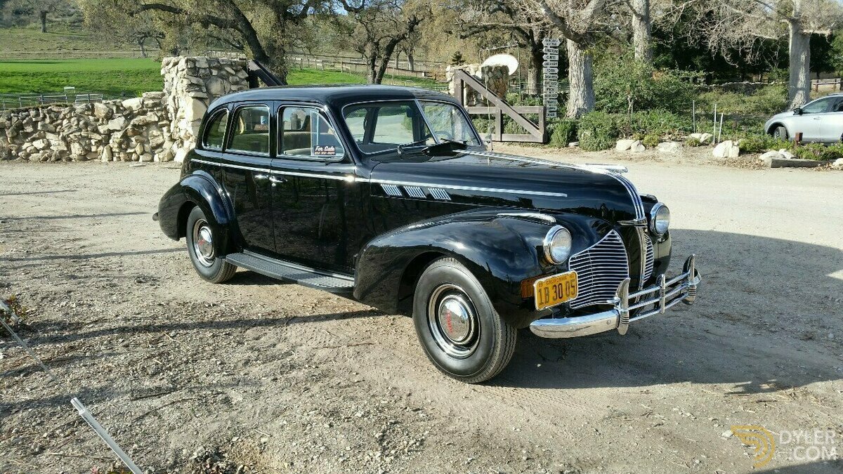 1940 Pontiac Sedan Deluxe, foto 2