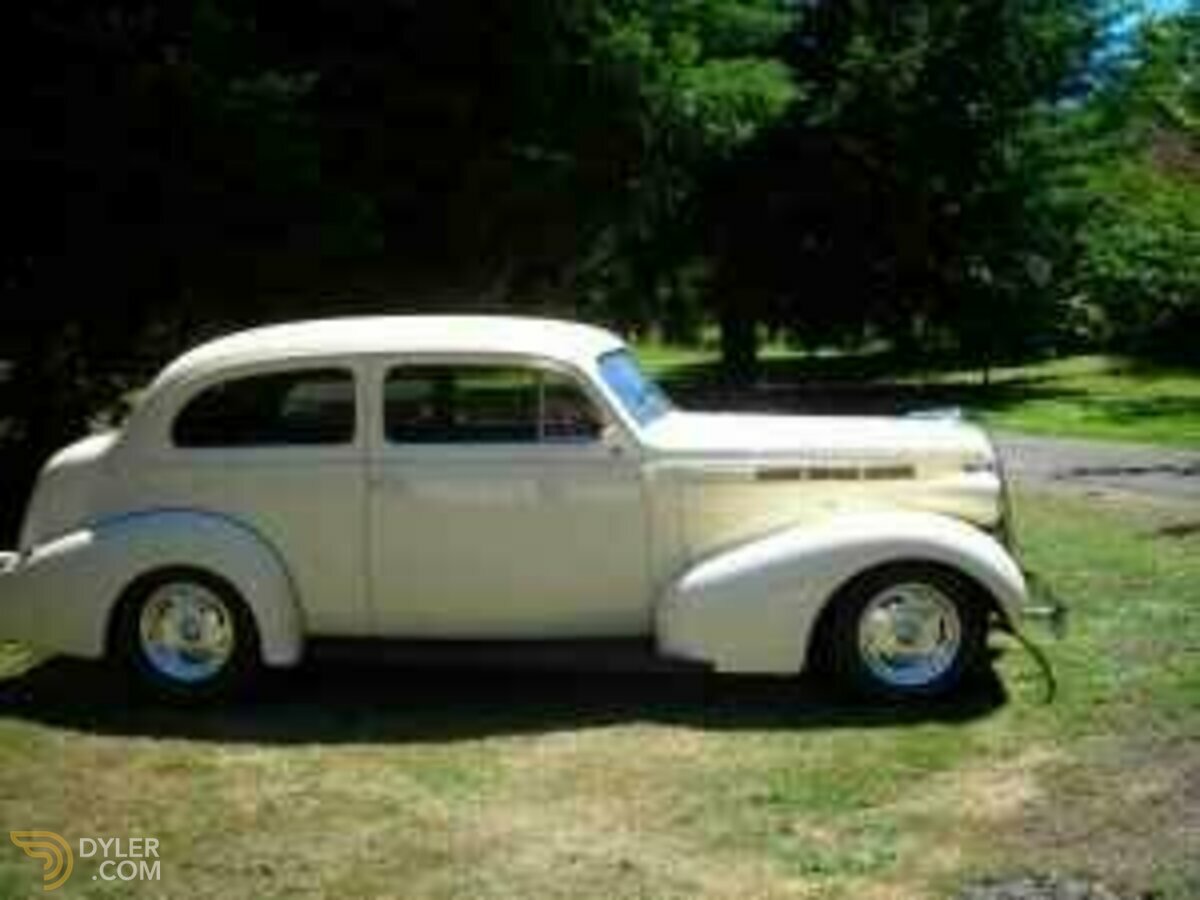1937 Pontiac Sedan, foto 1
