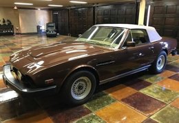 Aston Martin V8 Volante Cabriolet / Roadster 1984 Brown Aston Martin V8 Volante Cabriolet / Roadster 1984 Brown Car for Sale. 350820