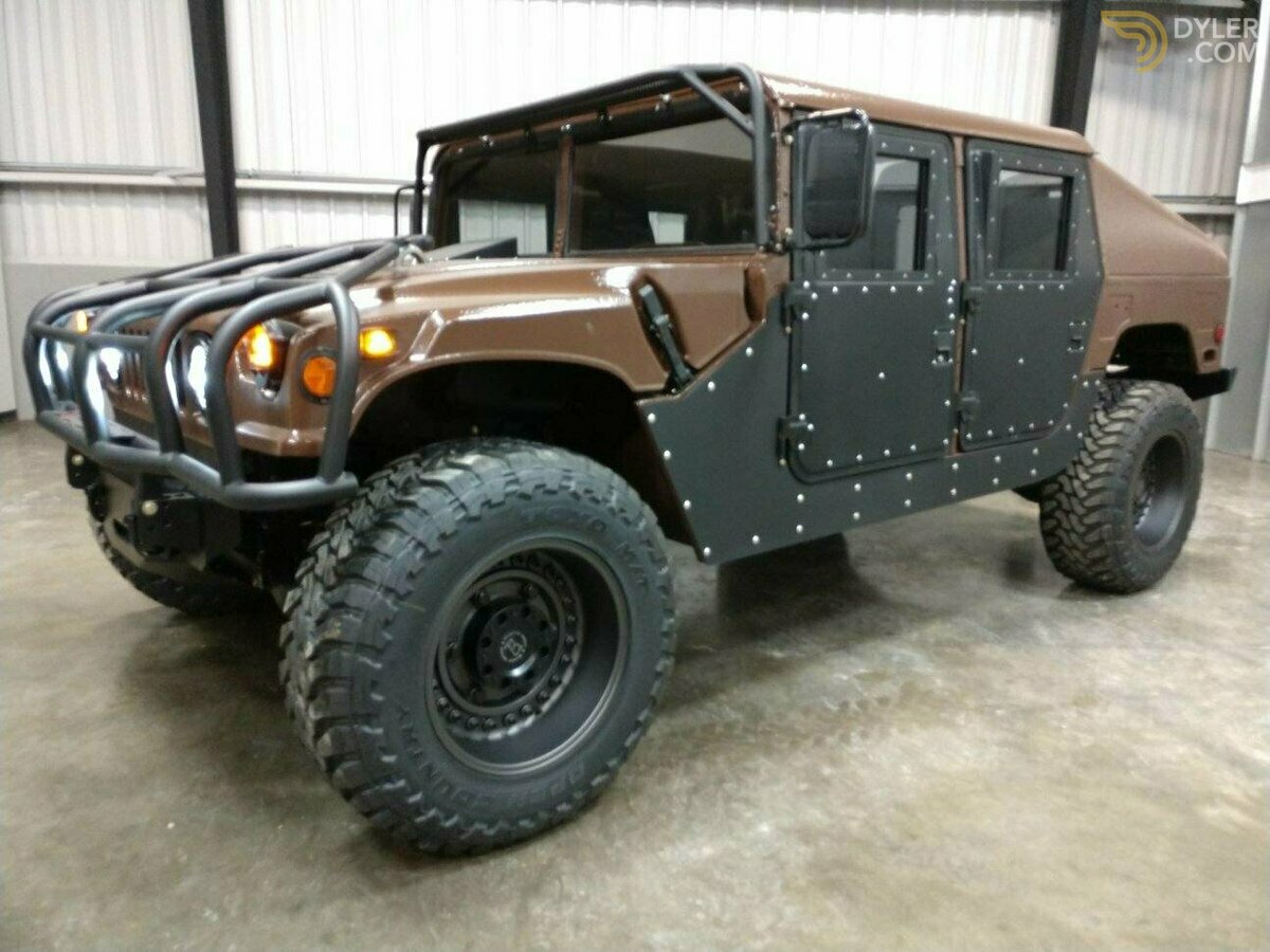 1992 AM General Humvee M1045A2, foto 1