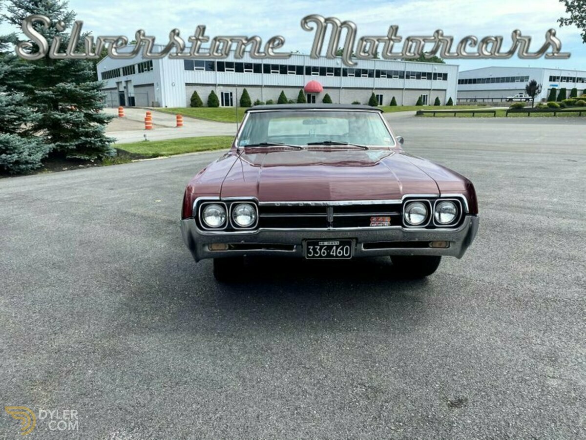 1966 Oldsmobile Cutlass 4-4-2, foto 3