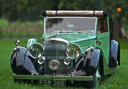 Bentley Derby 4.25 litre MR 'Overdrive' by James Young 1938 Green Bentley Derby 4.25 litre MR 'Overdrive' by James Young 1938 Green Car for Sale. 432359