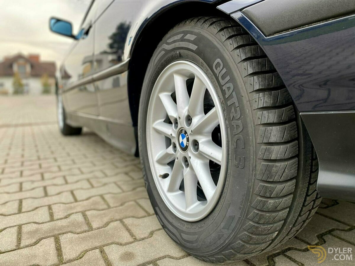 1998 BMW 318i Series 3, foto 3