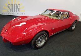Chevrolet Corvette C3 Targa Cabriolet / Roadster 1976 Red Chevrolet Corvette C3 Targa Cabriolet / Roadster 1976 Red Car for Sale. 435497