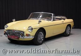 MG MGB Roadster Cabriolet / Roadster 1967 Yellow MG MGB Roadster Cabriolet / Roadster 1967 Yellow Car for Sale. 323021